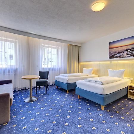 Hotel Post Weiden in der Oberpfalz Buitenkant foto