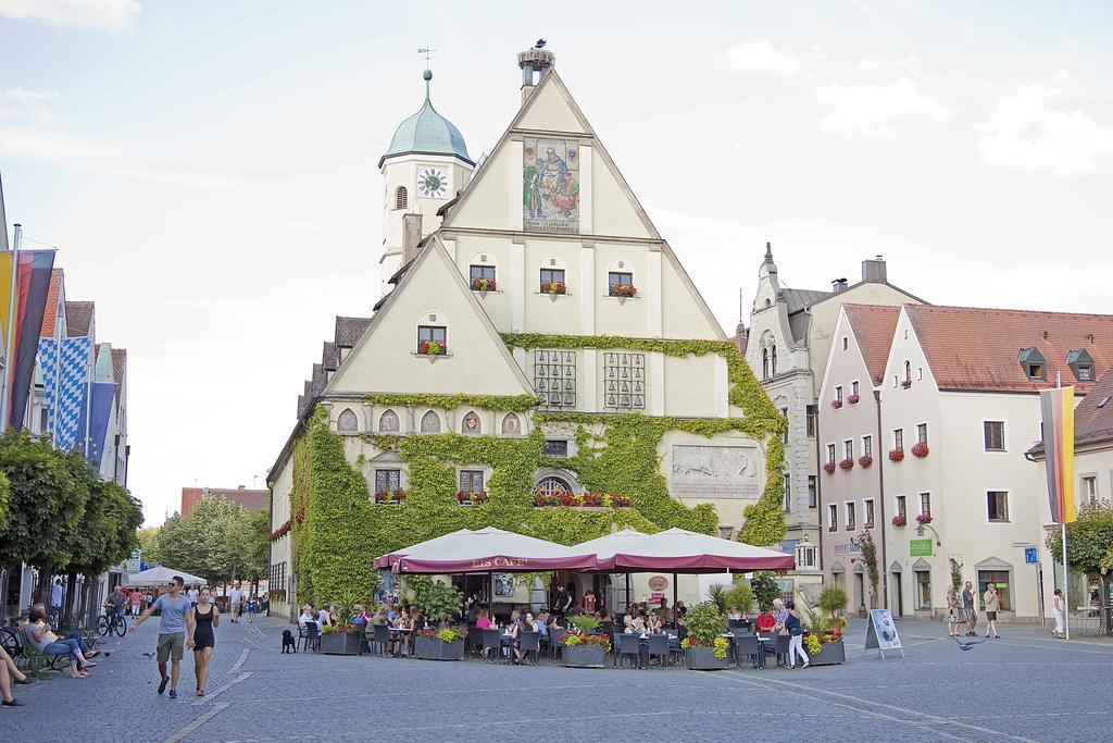 Hotel Post Weiden in der Oberpfalz Buitenkant foto