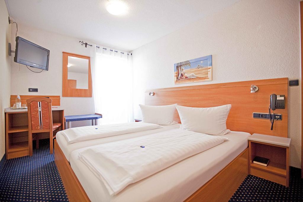 Hotel Post Weiden in der Oberpfalz Kamer foto