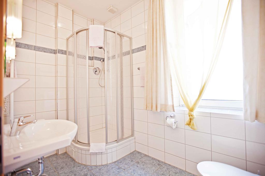 Hotel Post Weiden in der Oberpfalz Kamer foto
