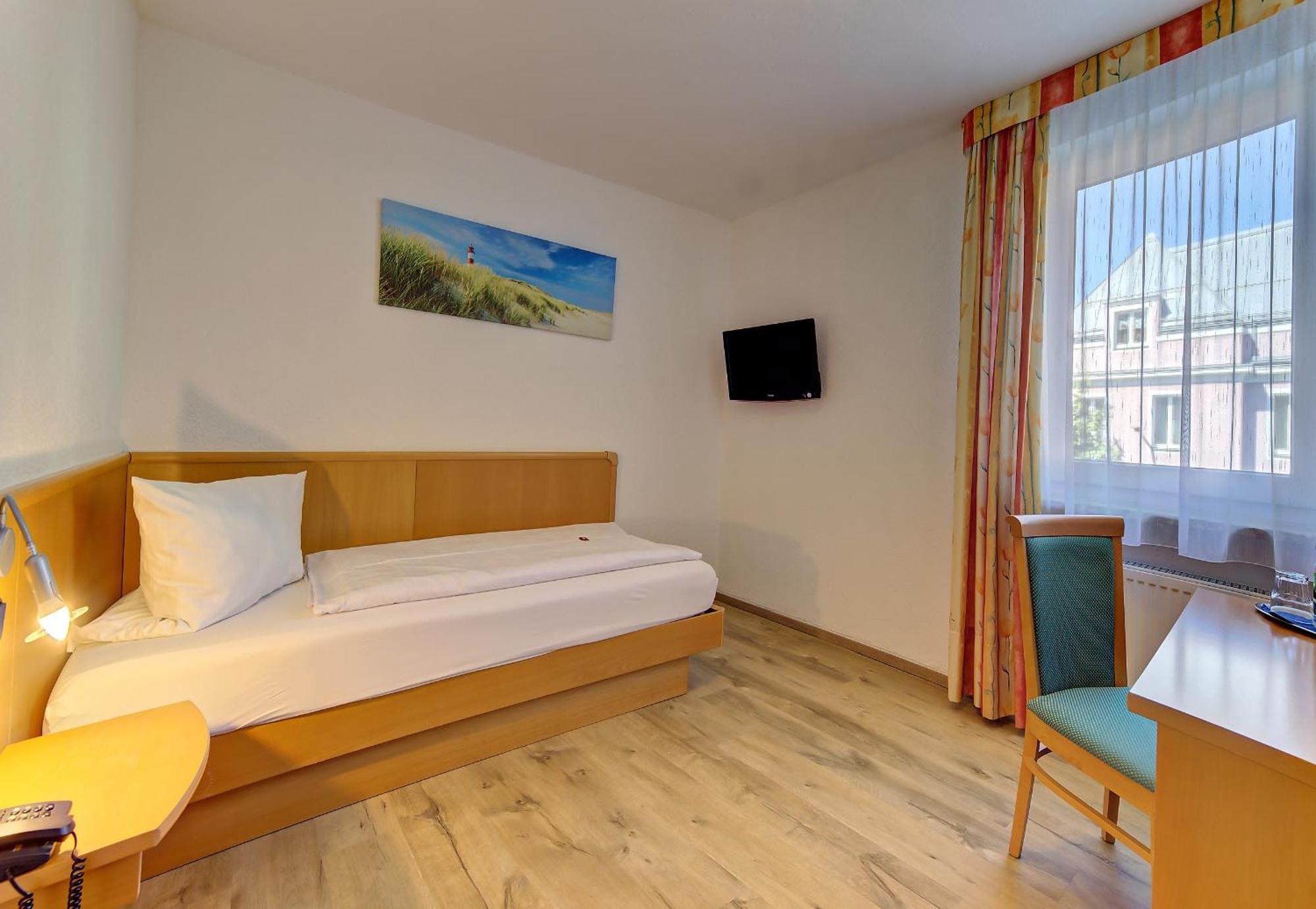 Hotel Post Weiden in der Oberpfalz Buitenkant foto