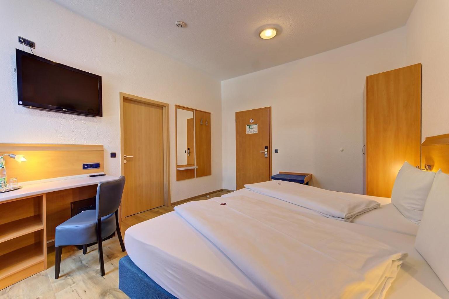 Hotel Post Weiden in der Oberpfalz Buitenkant foto