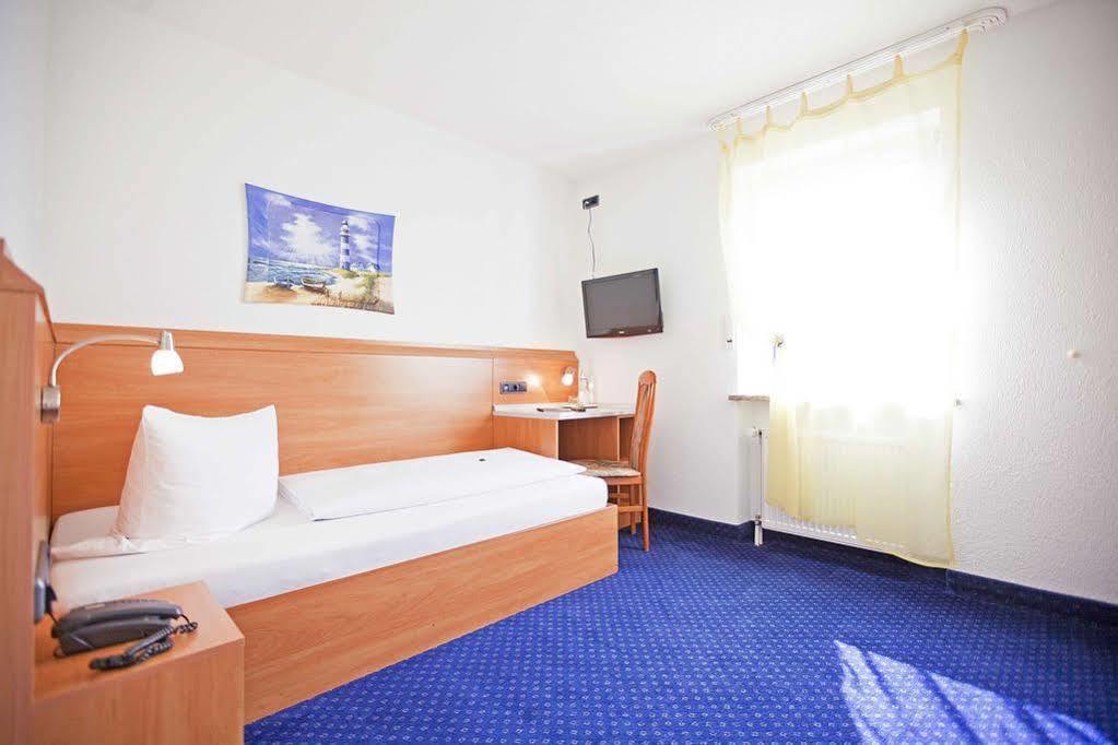 Hotel Post Weiden in der Oberpfalz Buitenkant foto